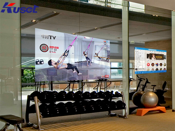 科技十足的健身房智能魔镜，让健身变成一件轻松事！3