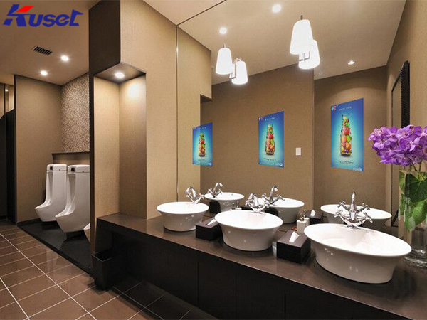 融入智慧厕所的卫生间镜面显示器 (4)